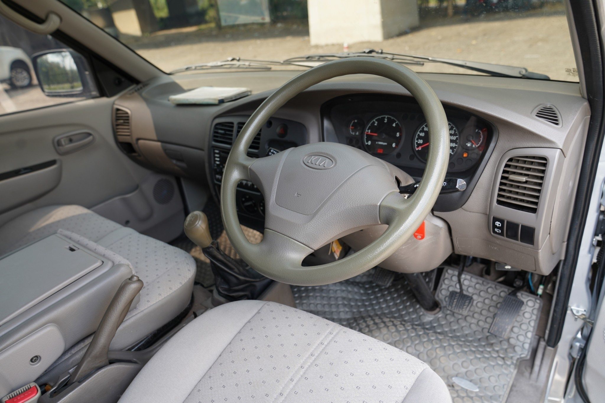 2009 KIA PREGIO 2.7 GS MT