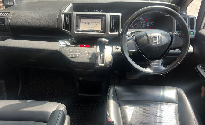 2012 Honda stepwagon JP 2.0