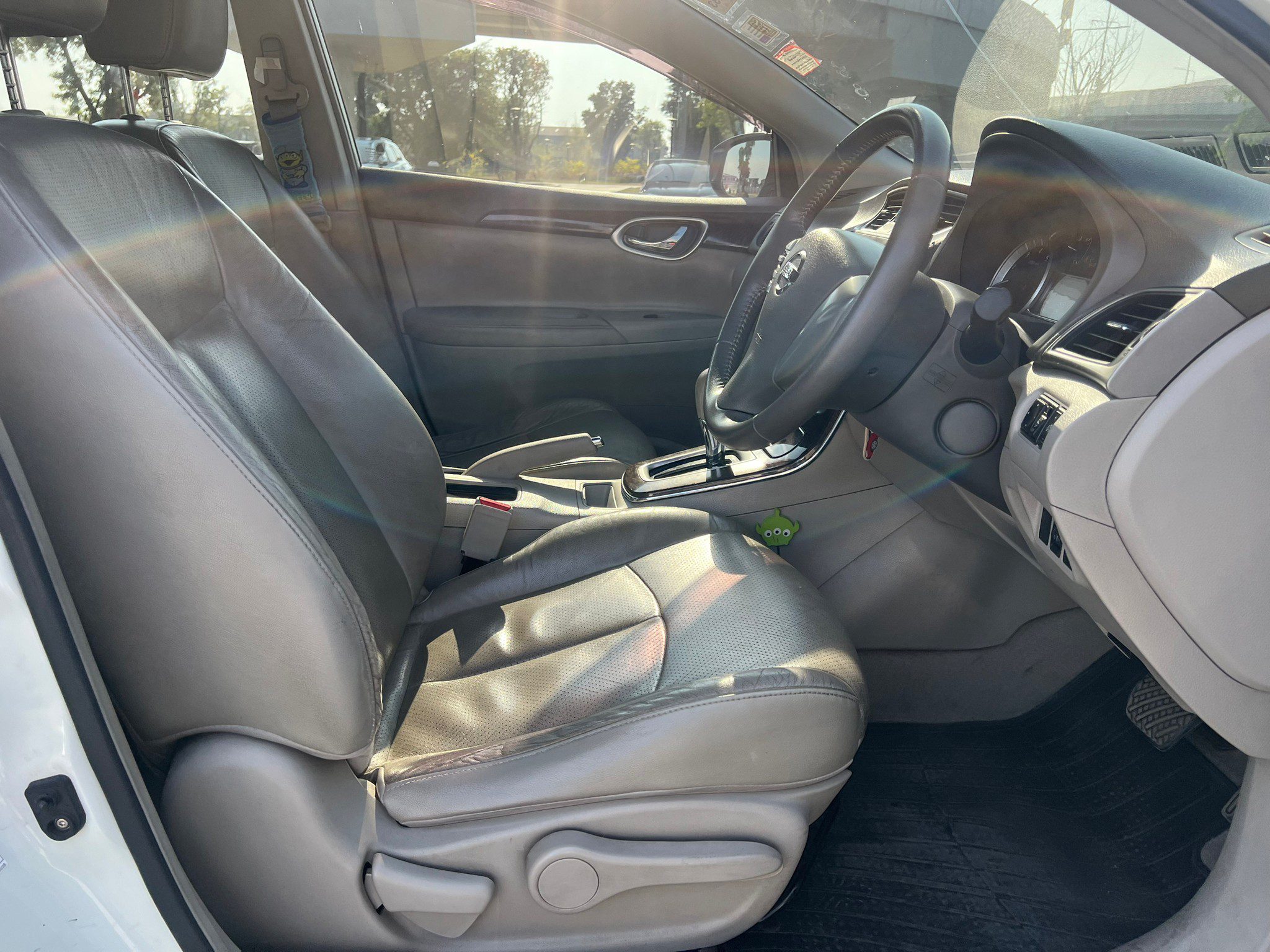 2013 NISAAN SYLPHY 1.6V