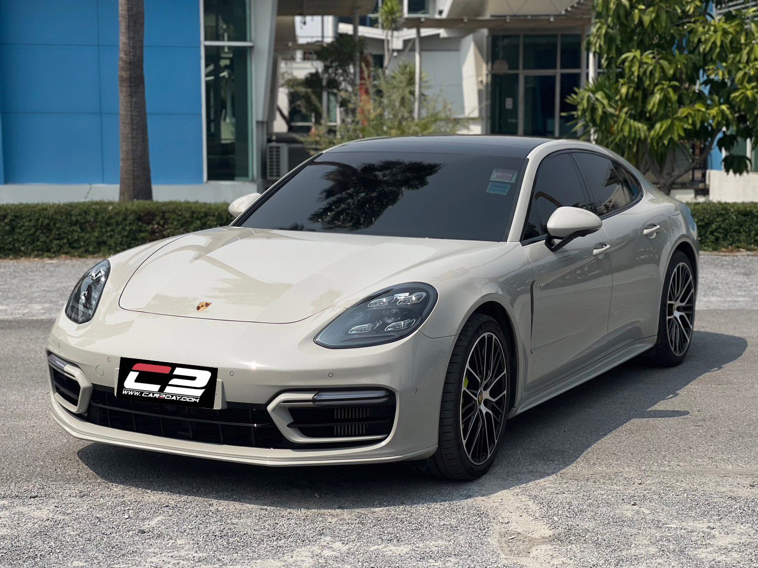 2021 Porsche Panamera 4 E Hybrid Platinum Edition