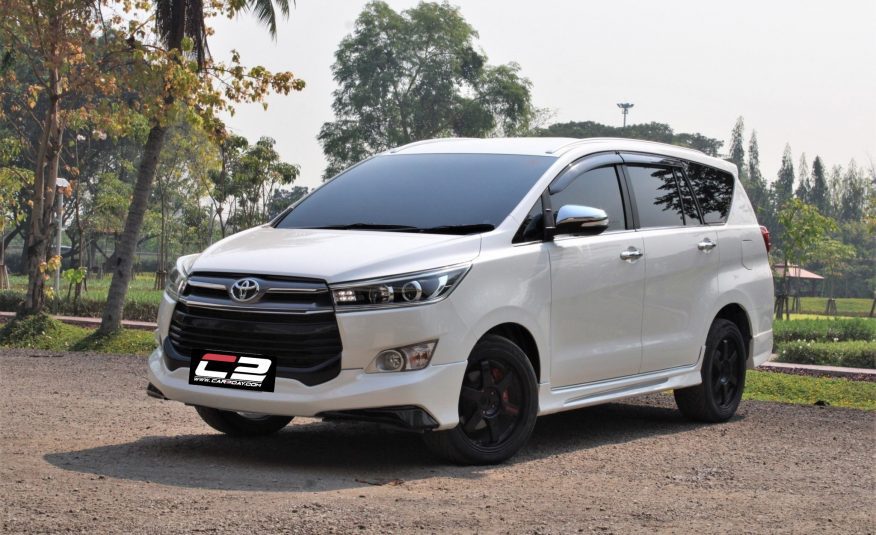 2017 TOYOTA INNOVA 2.8 V AT