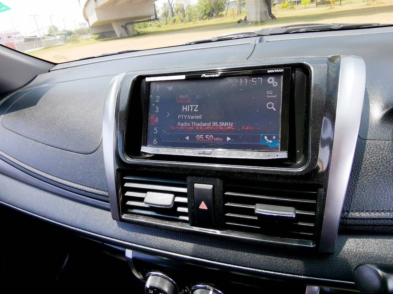 2015 TOYOTA SOLUNA VIOS 1.5 E