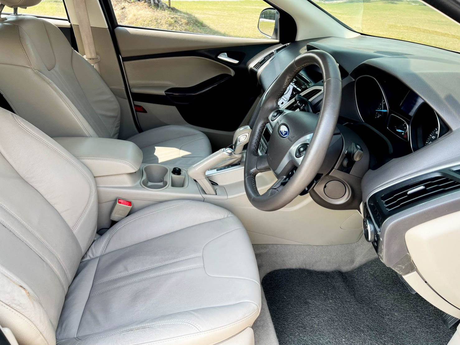 2012 FORD FOCUS 2.0 Top Titanium
