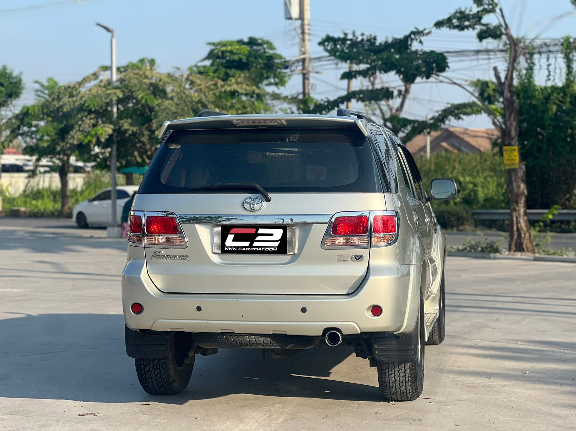 2005 TOYOTA Fortuner 2.7