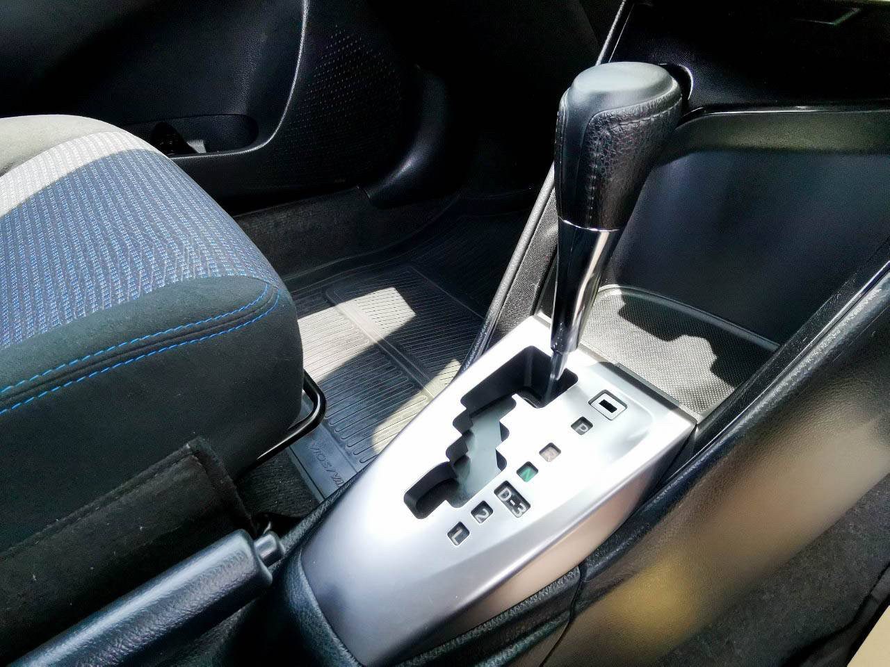 2015 TOYOTA SOLUNA VIOS 1.5 E
