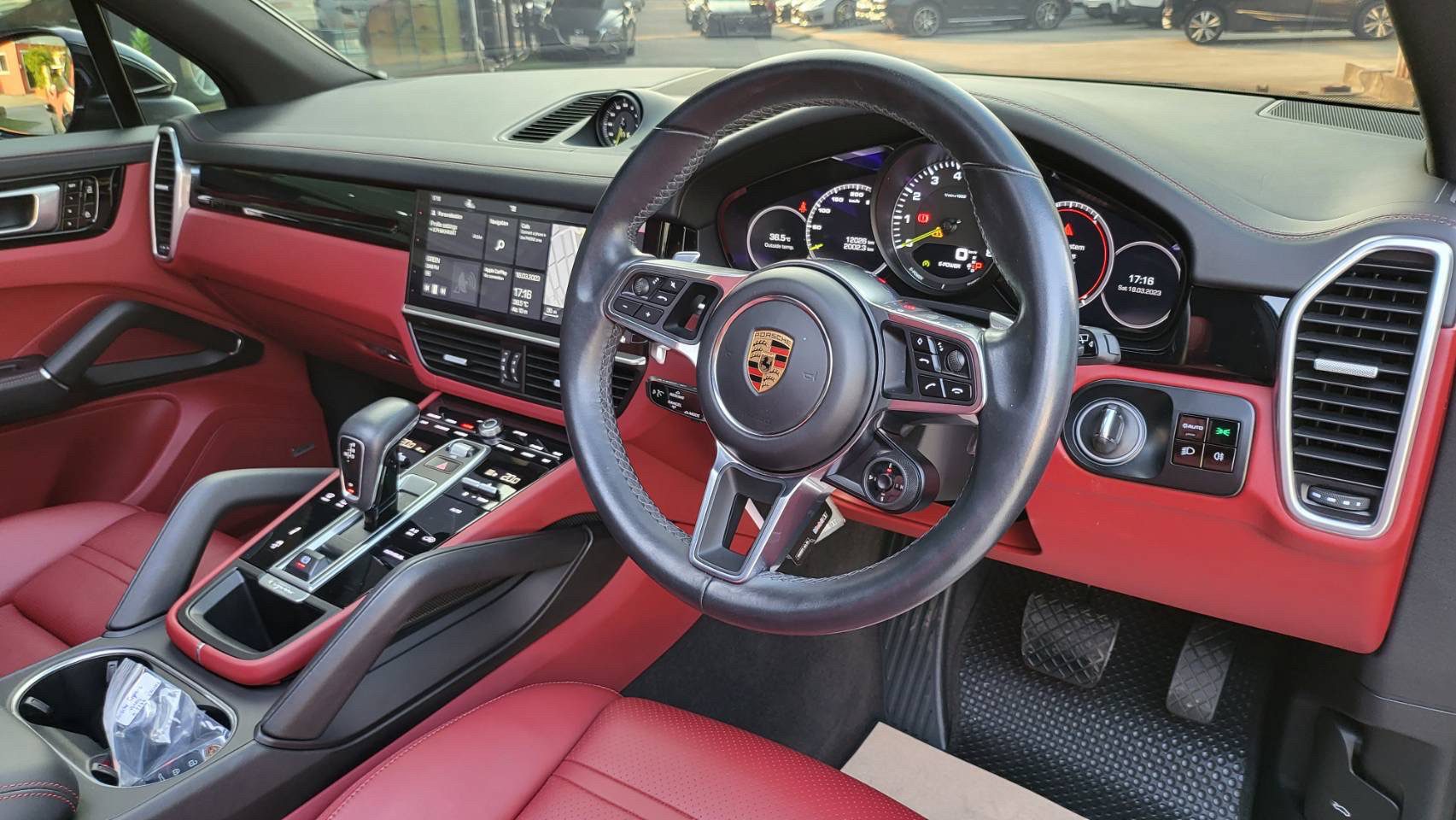 2019 Porsche Cayenne e-hybrid