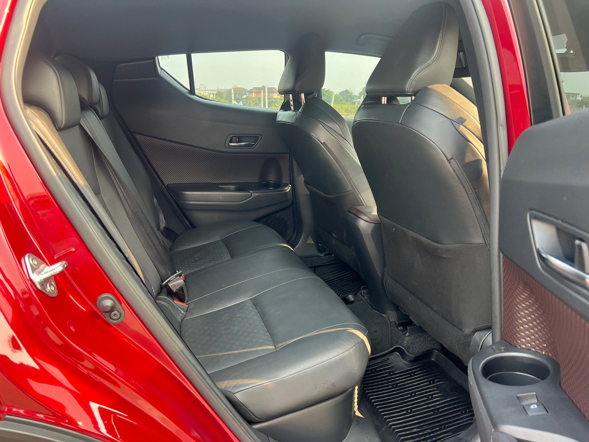 2019 TOYOTA CHR 1.8 (Hybrid)