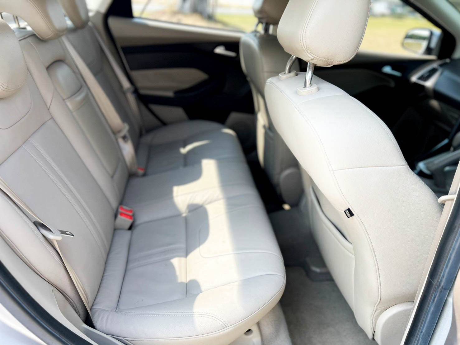 2012 FORD FOCUS 2.0 Top Titanium