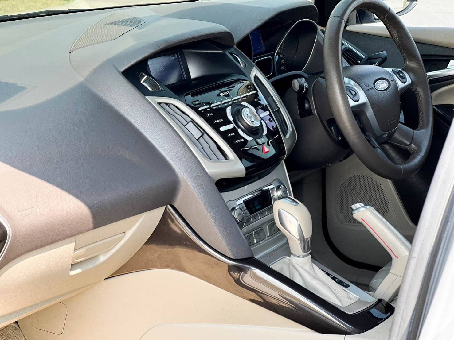 2012 FORD FOCUS 2.0 Top Titanium