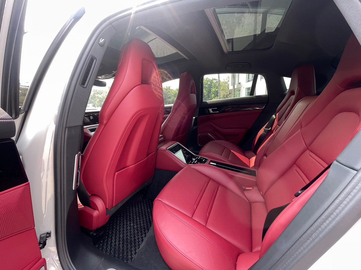 2021 Porsche Panamera 4 E Hybrid Platinum Edition