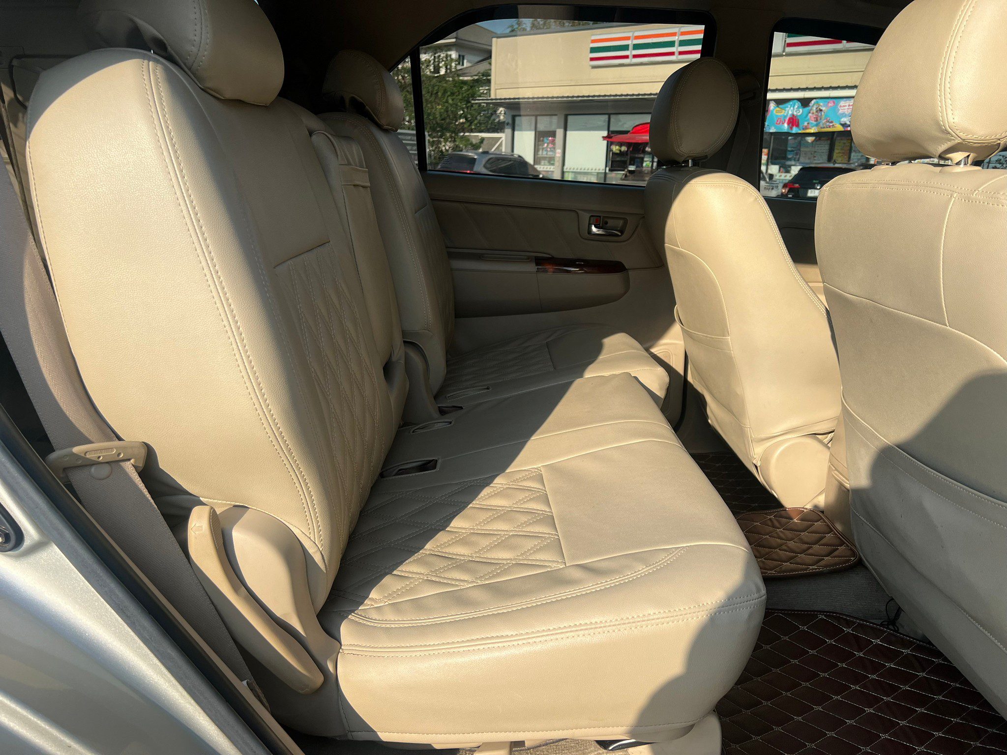 2005 TOYOTA Fortuner 2.7