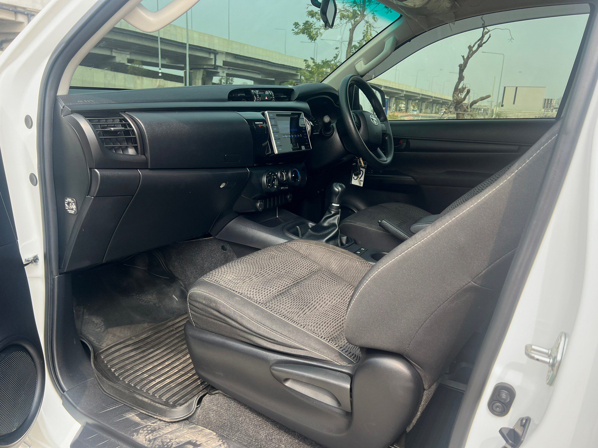 2018 TOYOTA  REVO 2.4 E Prerunner 2.4DCT