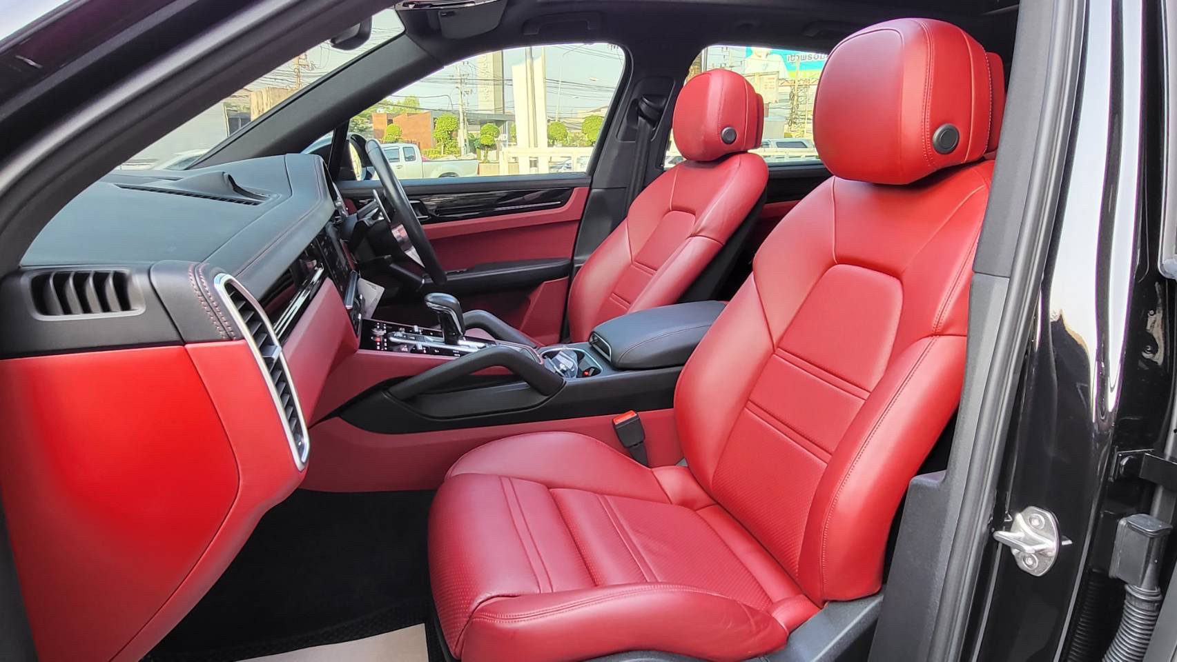 2019 Porsche Cayenne e-hybrid