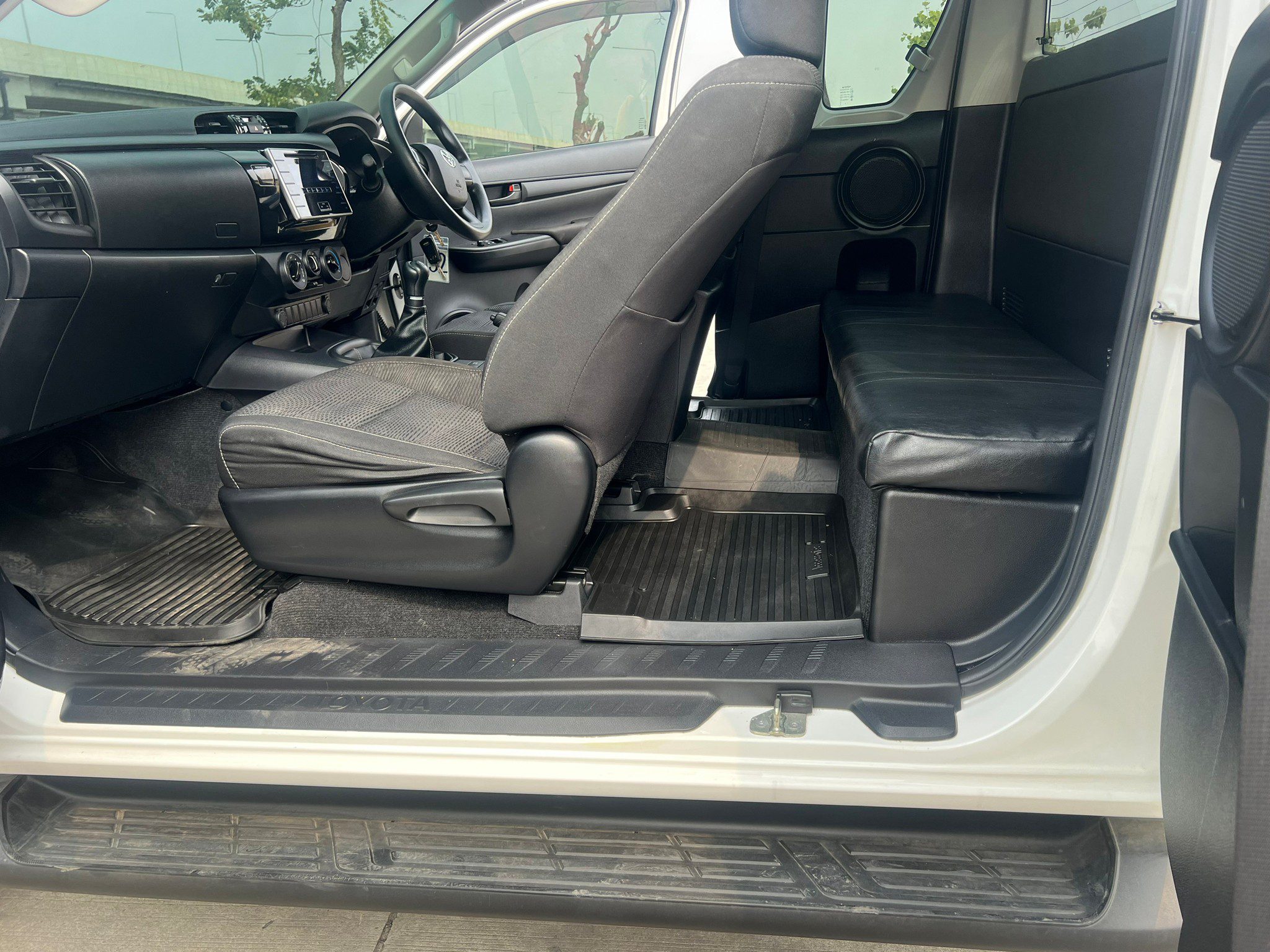 2018 TOYOTA  REVO 2.4 E Prerunner 2.4DCT