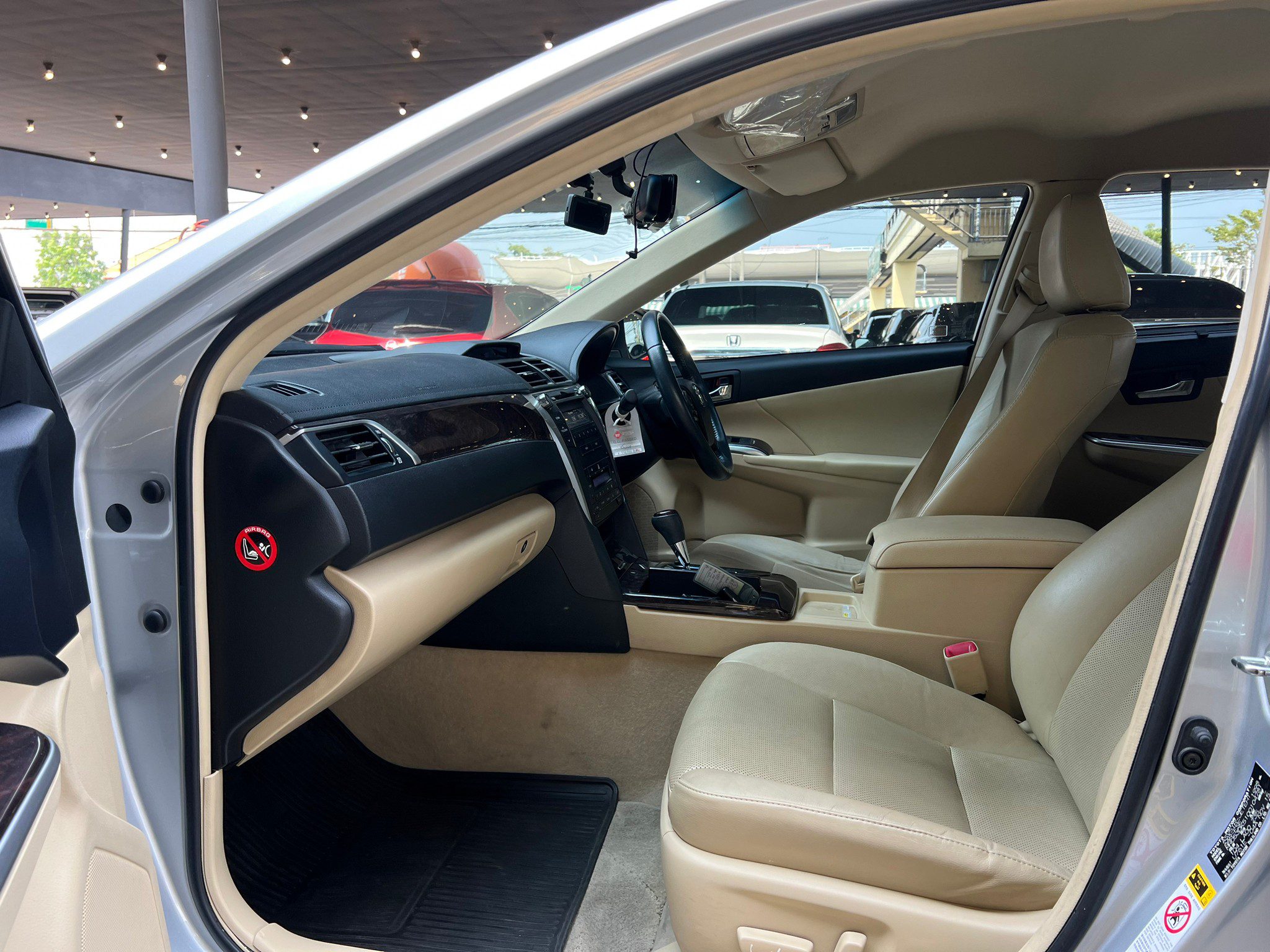 2015 TOYOTA CAMRY 2.0 G