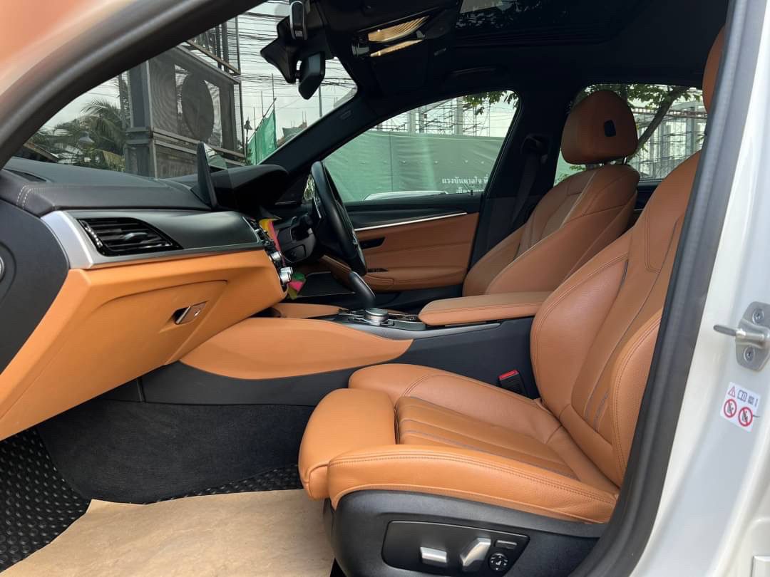 2021 BMW 530e M Sport