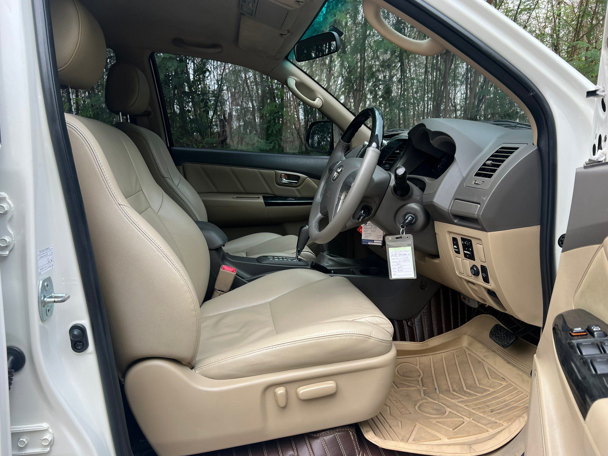 2012 TOYOTA FORTUNER 3.0V 4WD