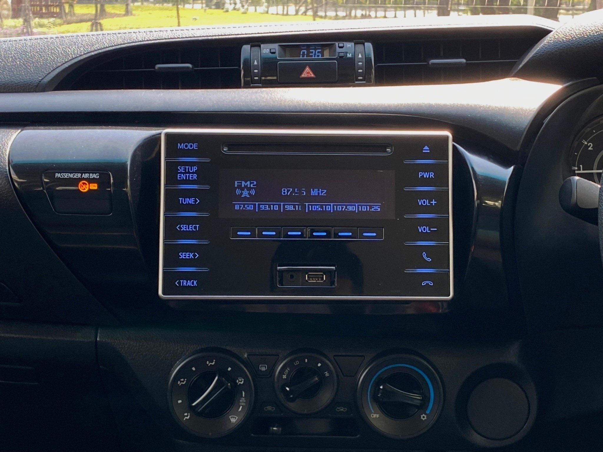 2019 TOYOTA REVO SMARTCAB 2.4 ENTRY MT