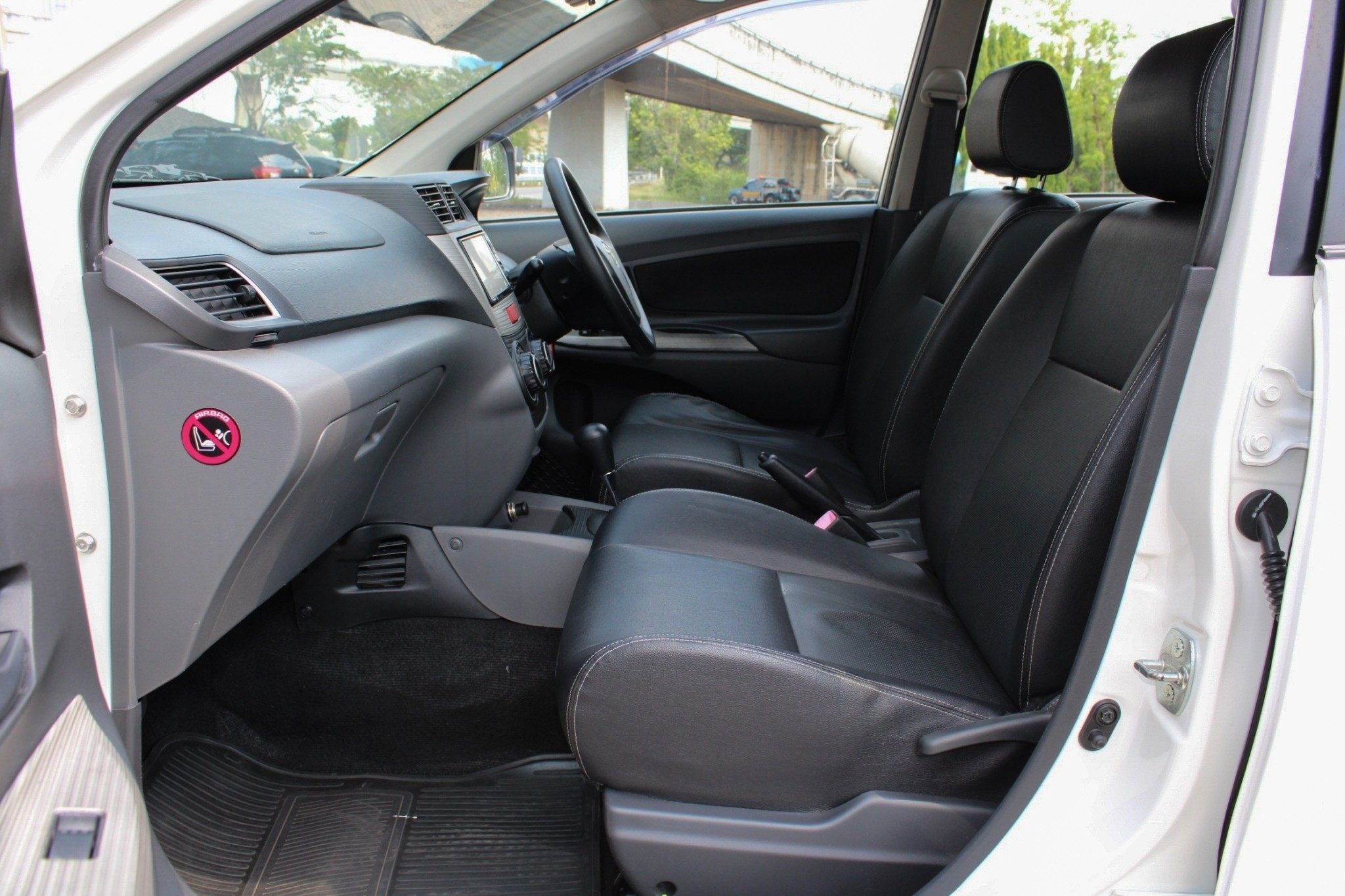 2014 TOYOTA AVANZA 1.5 S TOURING AT