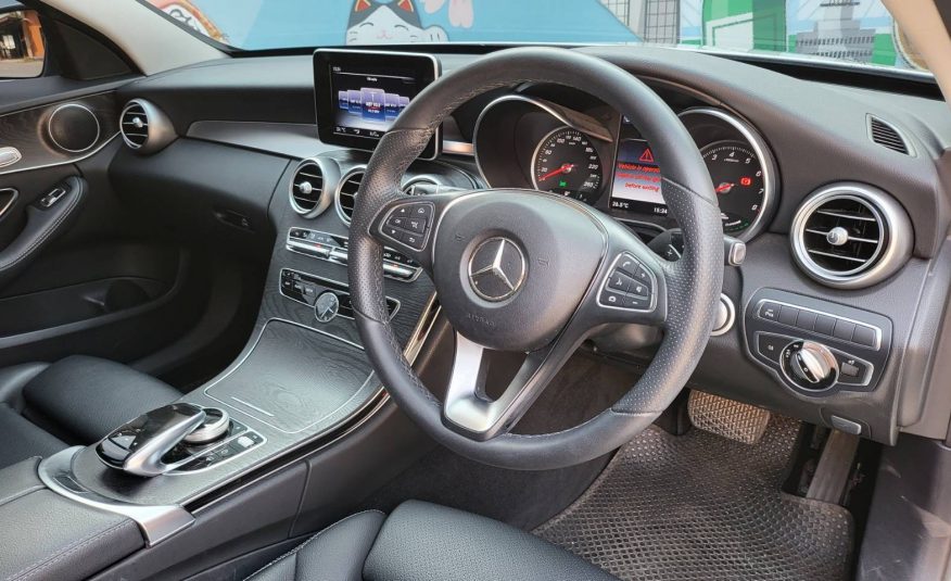 2017 Mercedes Benz C350e Avantgarde