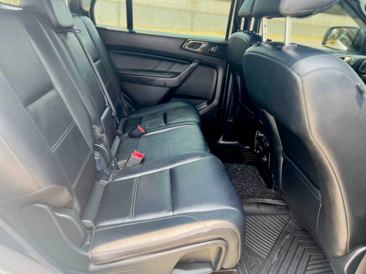 2019 FORD EVEREST 2.0 TURBO TITANIUM 2WD