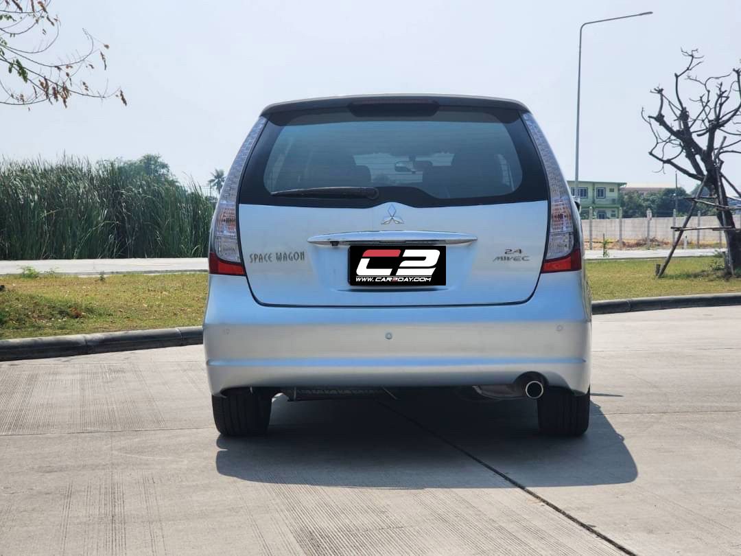 2010 Mitsubishi Space Wagon 2.4 GLS