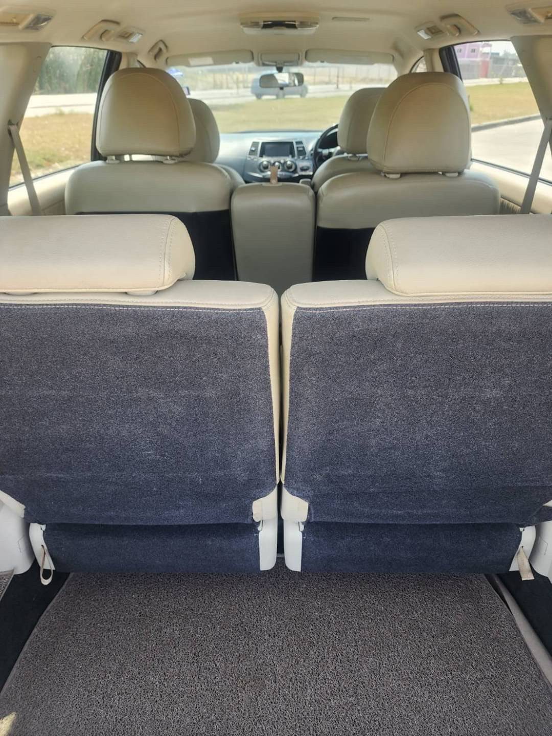 2010 Mitsubishi Space Wagon 2.4 GLS