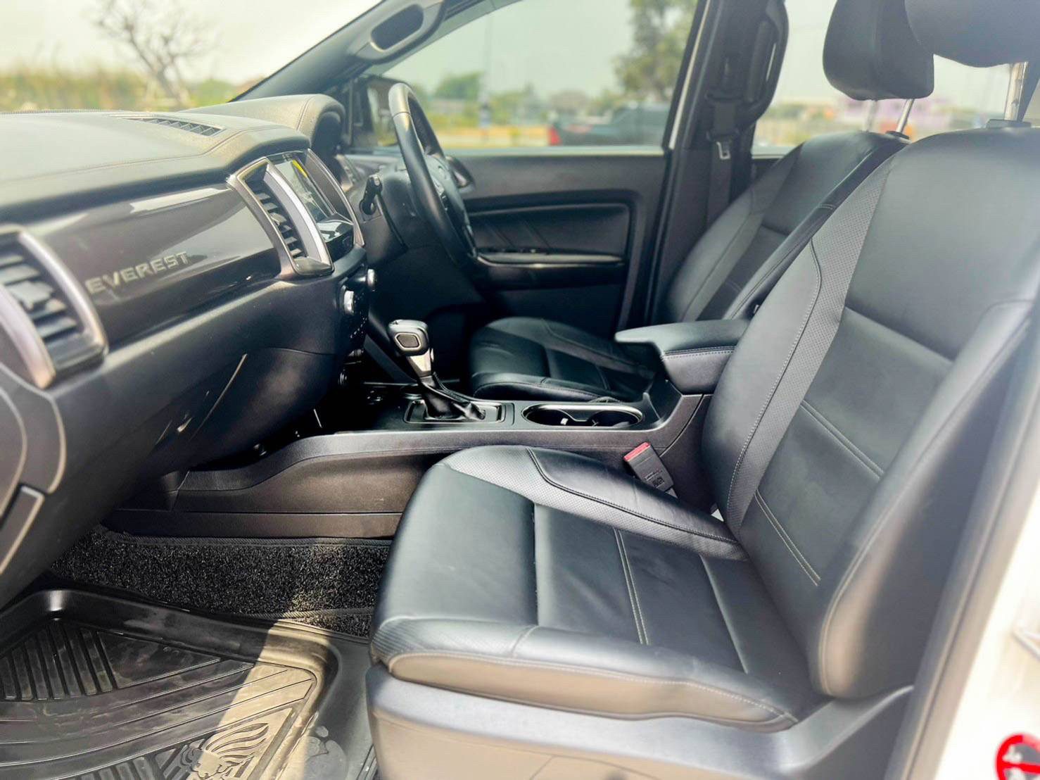 2019 FORD EVEREST 2.0 TURBO TITANIUM 2WD