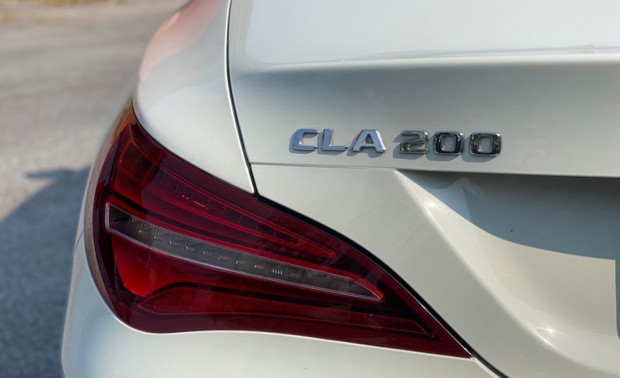 2016 Mercedes Benz CLA200