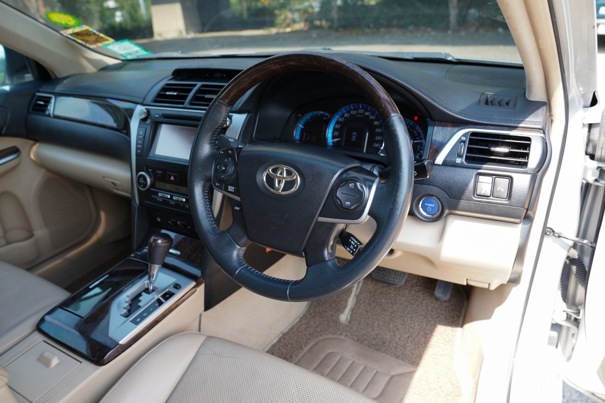 2013 TOYOTA CAMRY 2.5 HYBRID AT