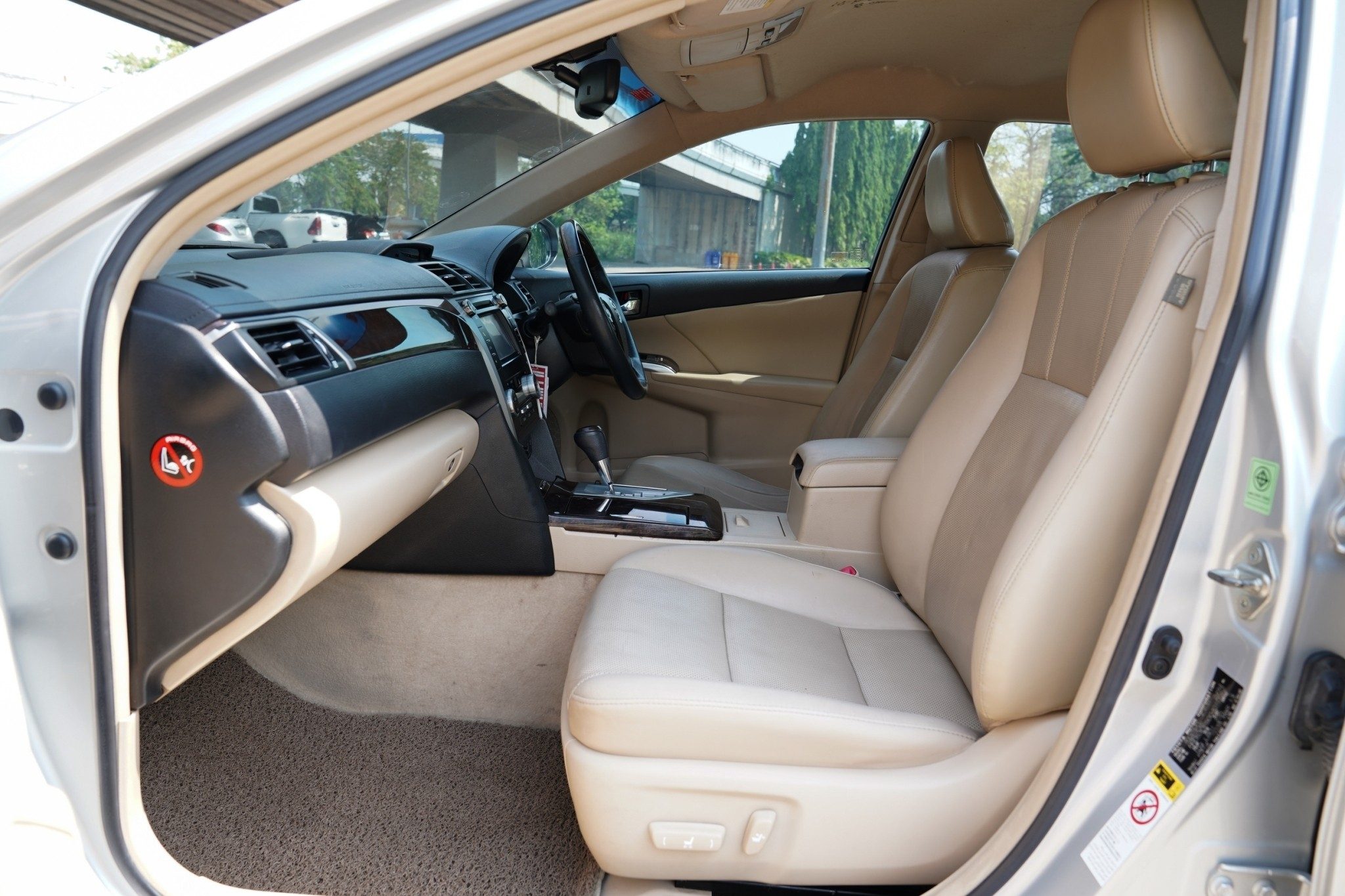 2013 TOYOTA CAMRY 2.5 HYBRID AT