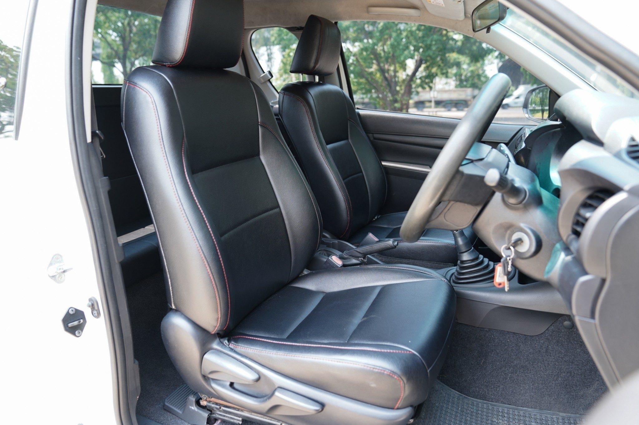2016 TOYOTA REVO SMARTCAB 2.4 J MT