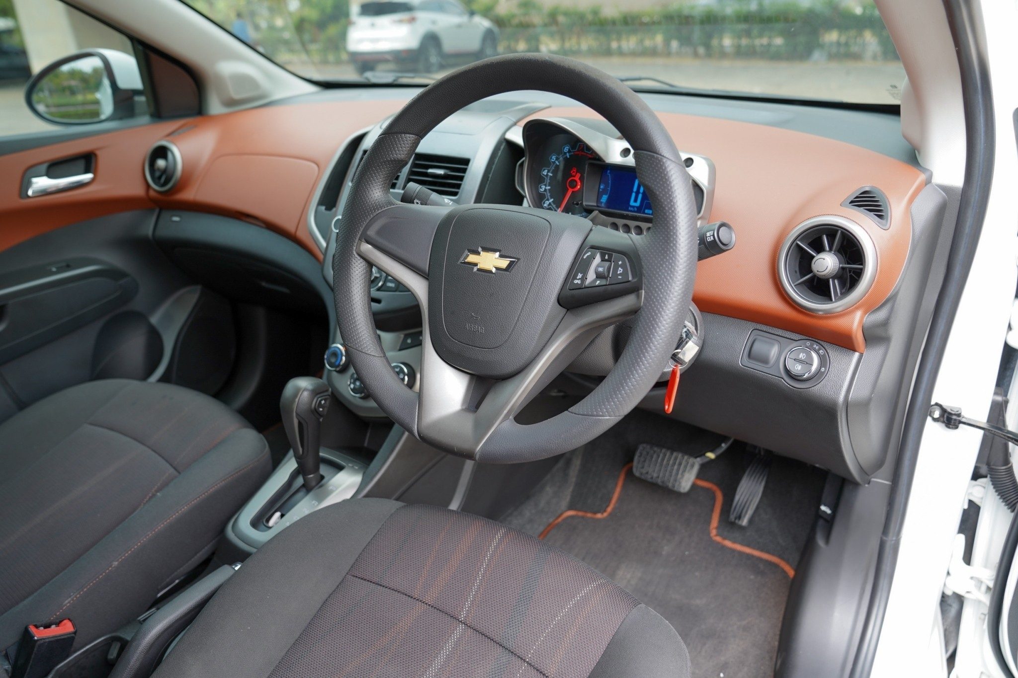 2013 CHEVROLET SONIC 1.4 LTZ AT