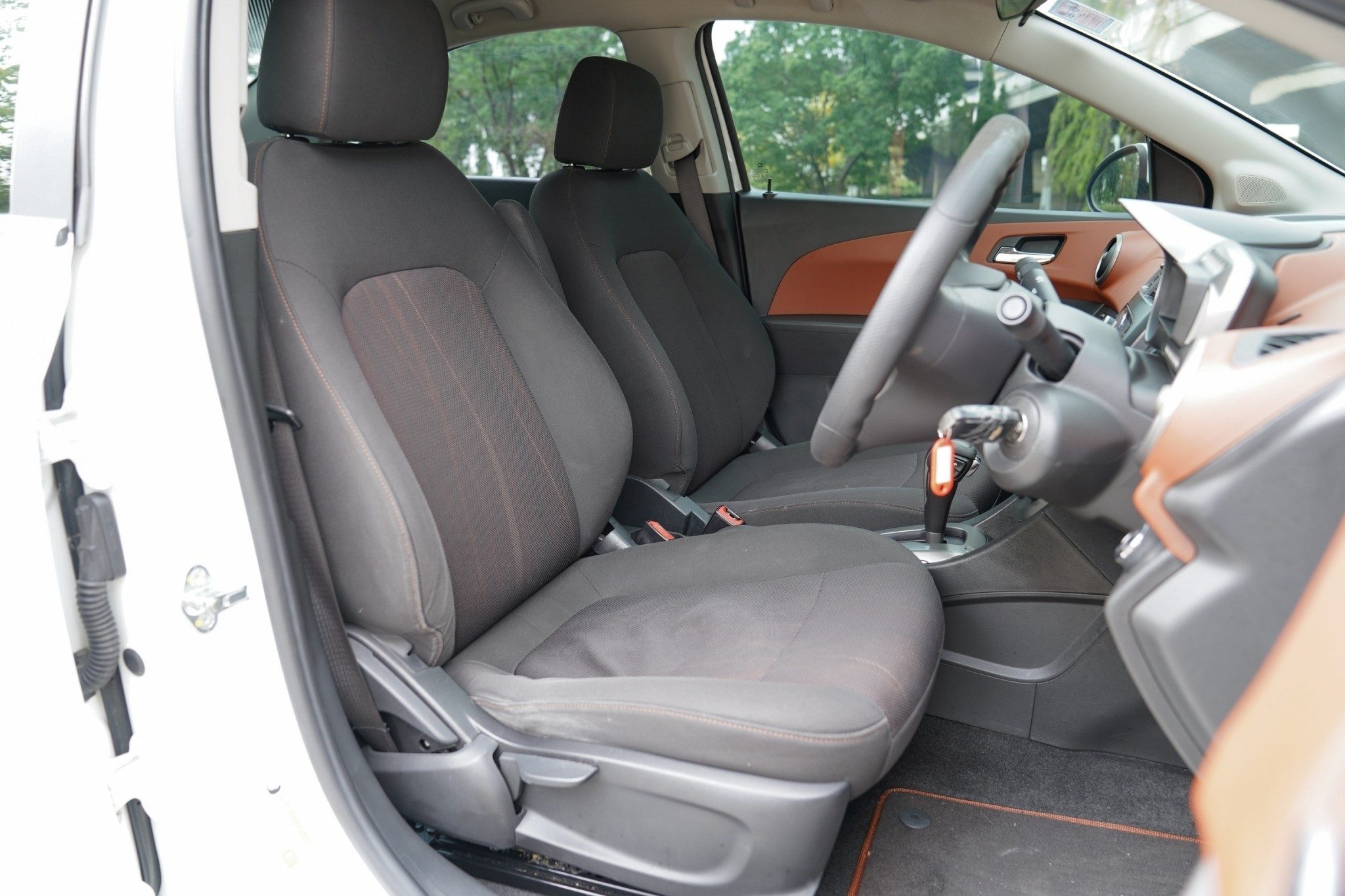 2013 CHEVROLET SONIC 1.4 LTZ AT