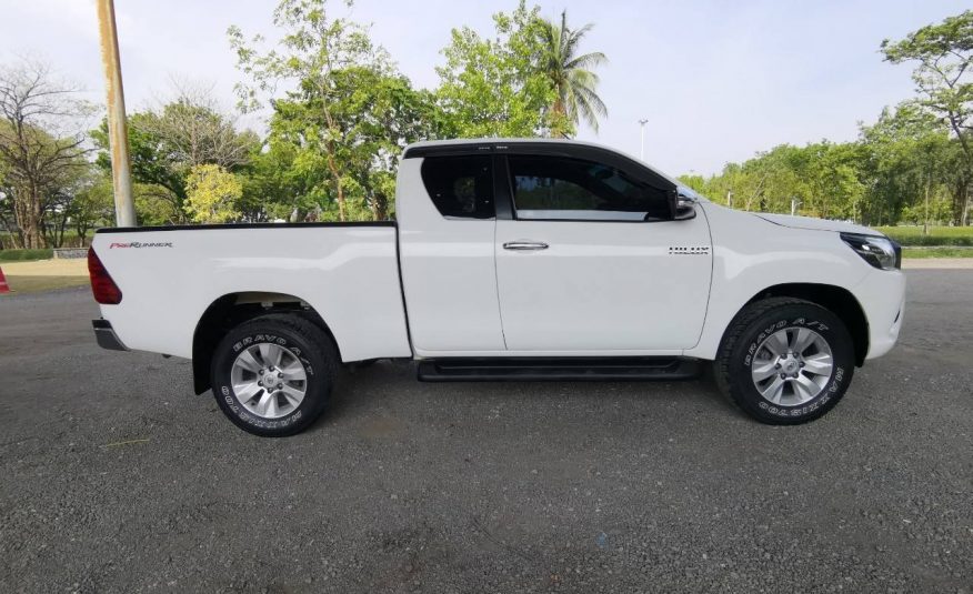 2016 TOYOTA HILUX REVO 2.4 E CAB PRERUNNER SMART CAB