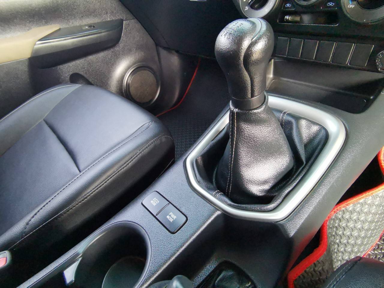 2016 TOYOTA HILUX REVO 2.4 E CAB PRERUNNER SMART CAB
