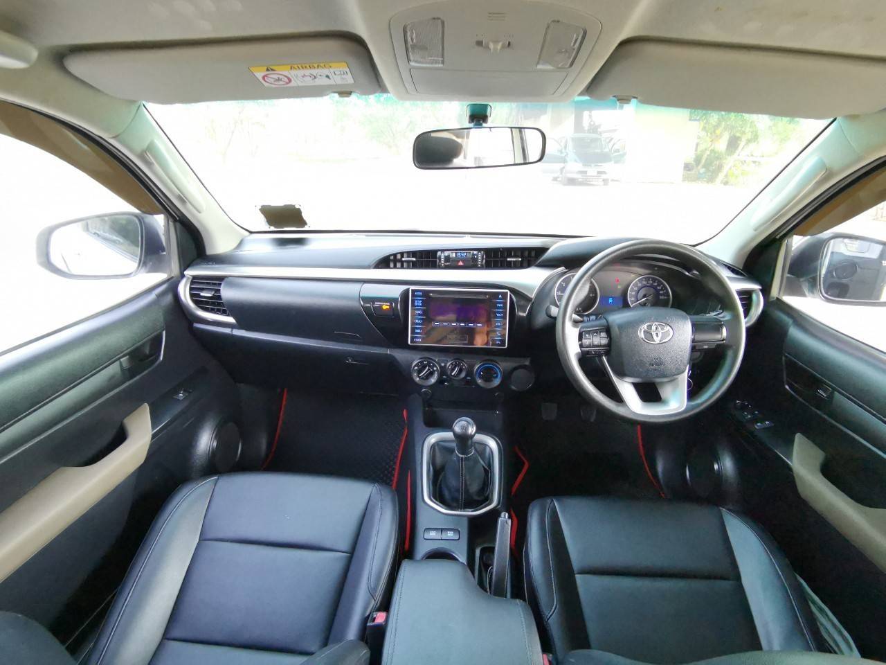 2016 TOYOTA HILUX REVO 2.4 E CAB PRERUNNER SMART CAB
