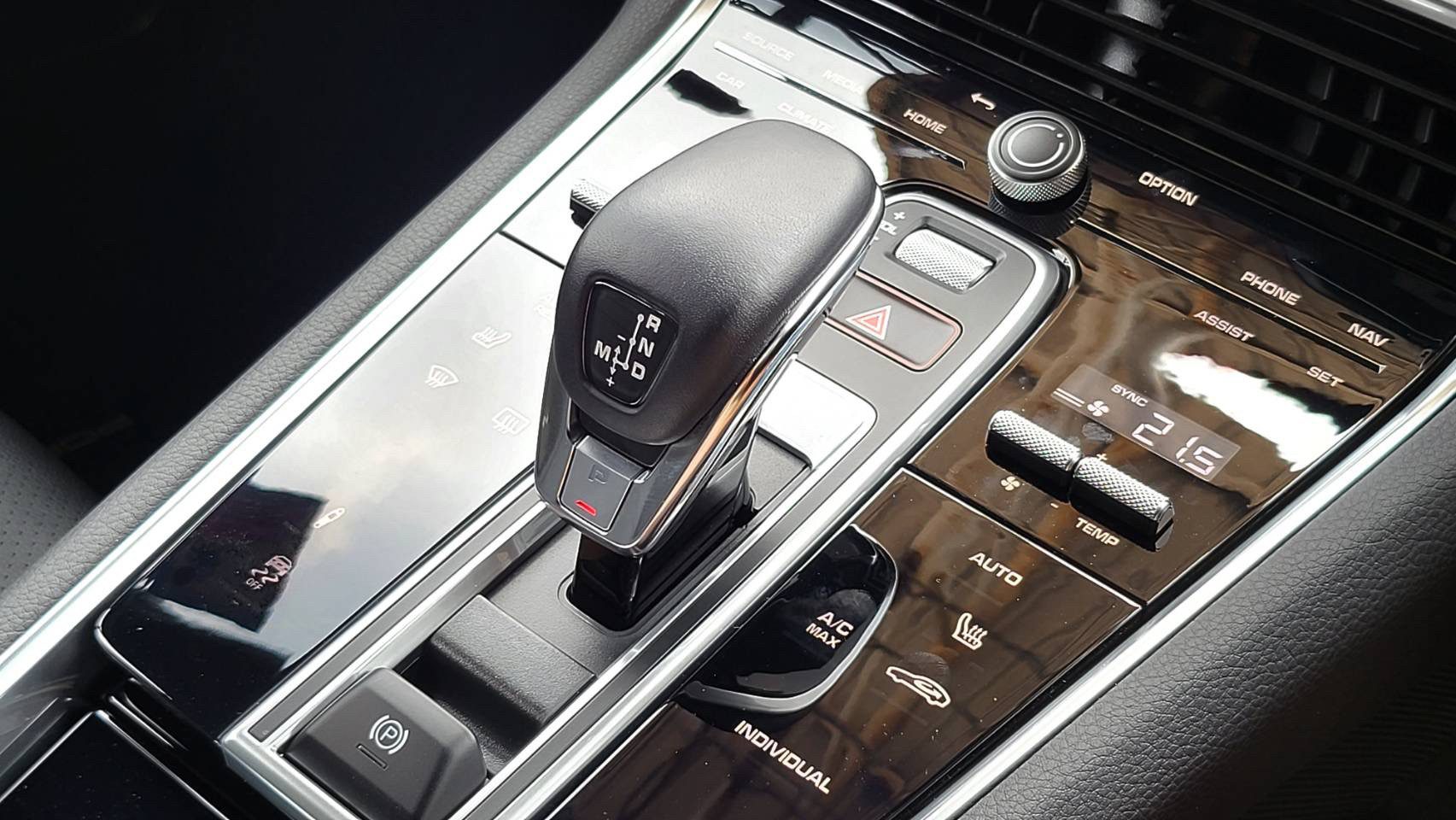 2022 Porsche Panamera 4 E Hybrid Platinum Edition