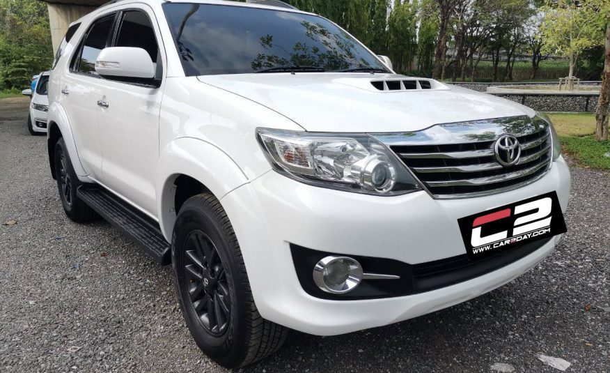 2014 TOYOTA FORTUNER 2.5 V AT 2WD