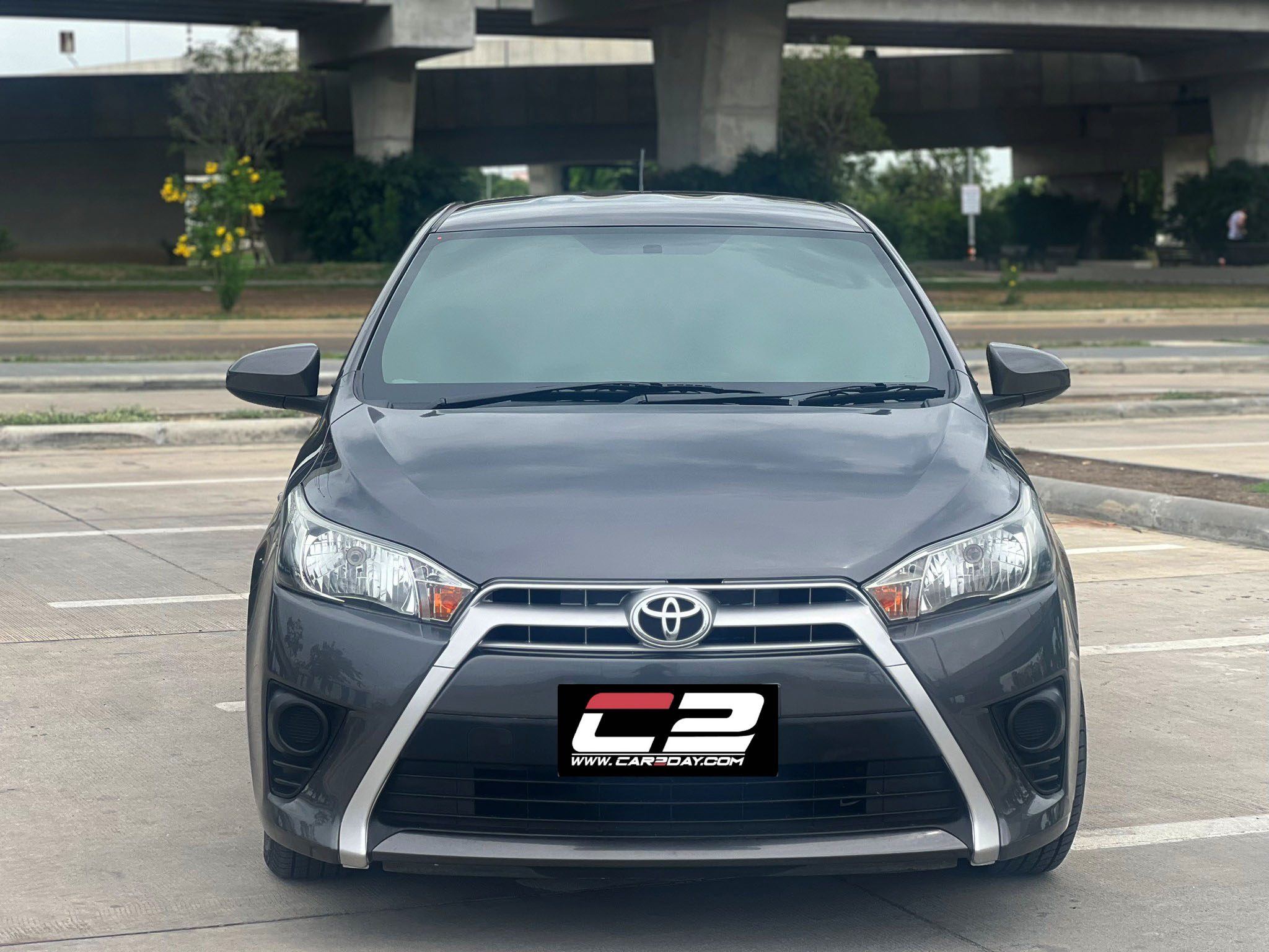 2015 TOYOTA YARIS 1.2E