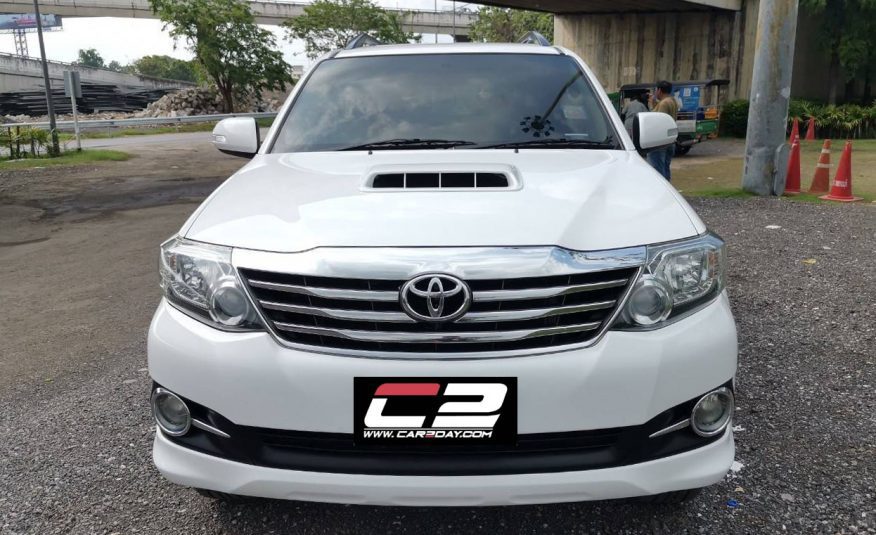 2014 TOYOTA FORTUNER 2.5 V AT 2WD