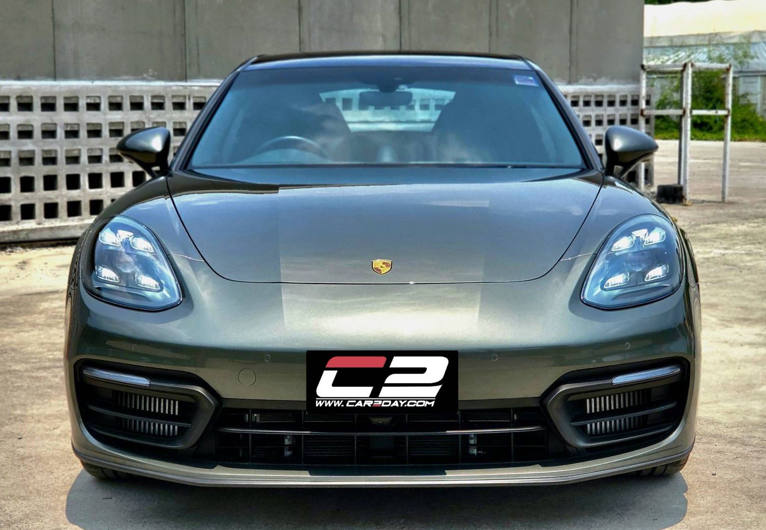 2022 Porsche Panamera 4 E Hybrid Platinum Edition