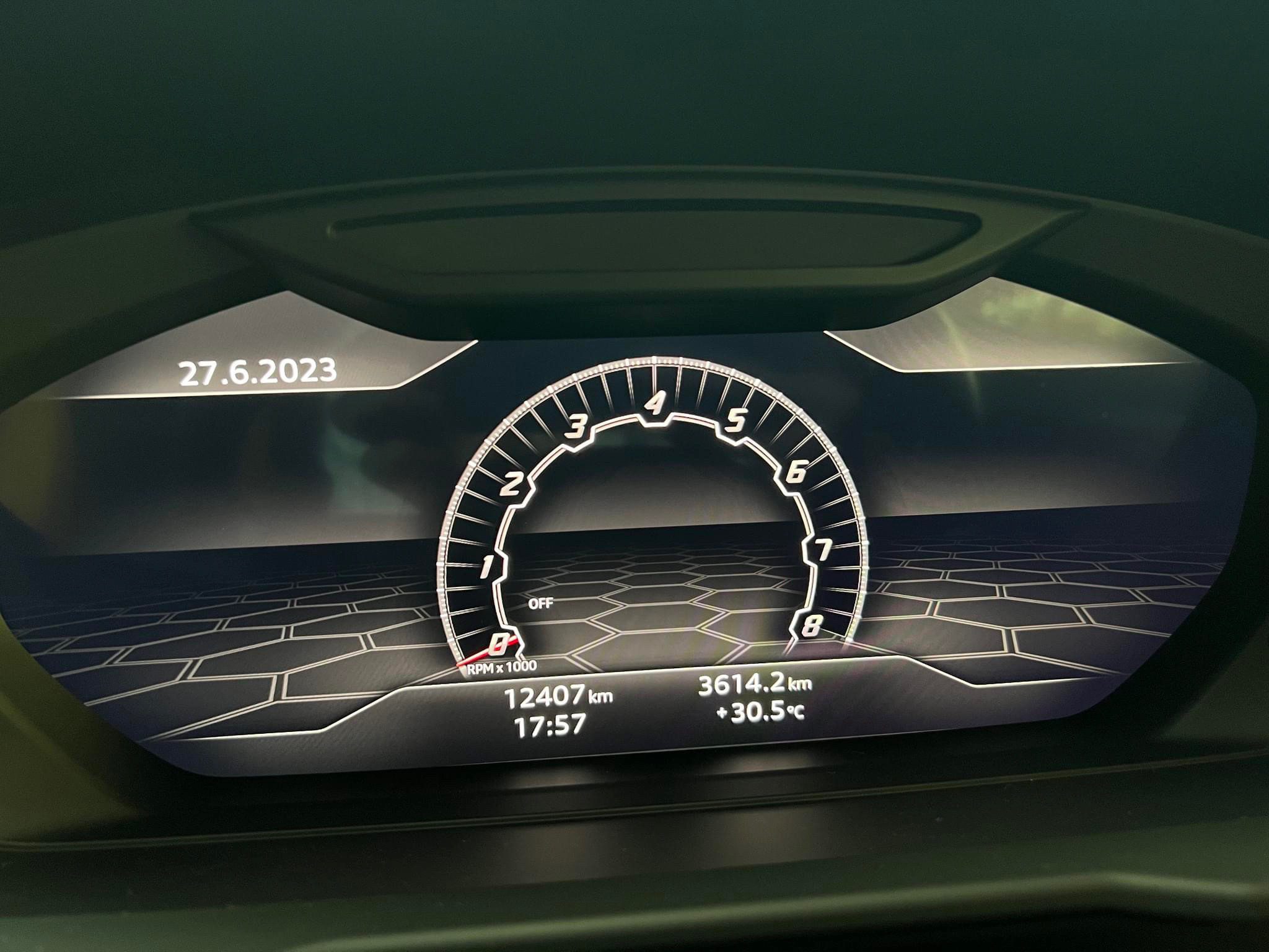 2021 Lamborghini URUS PEARL CAPSULE
