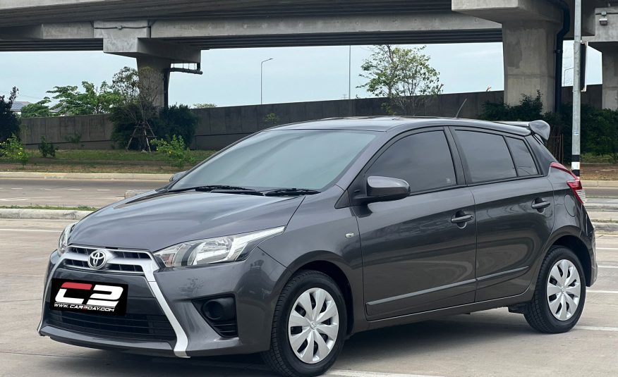 2015 TOYOTA YARIS 1.2E