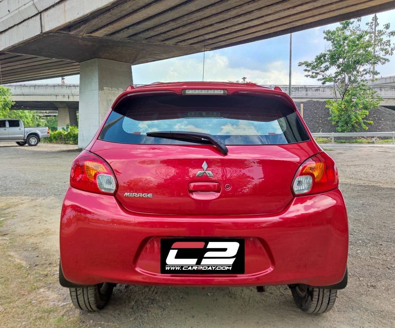 2013 Mitsubishi mirage 1.2 GLS
