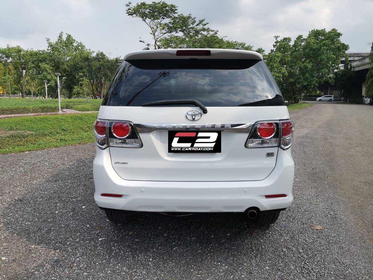 2014 TOYOTA FORTUNER 2.5 V AT 2WD