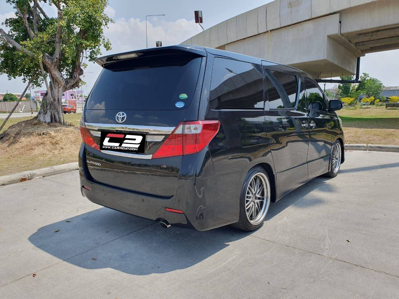 2013 TOYOTA ALPHARD 2.4 V