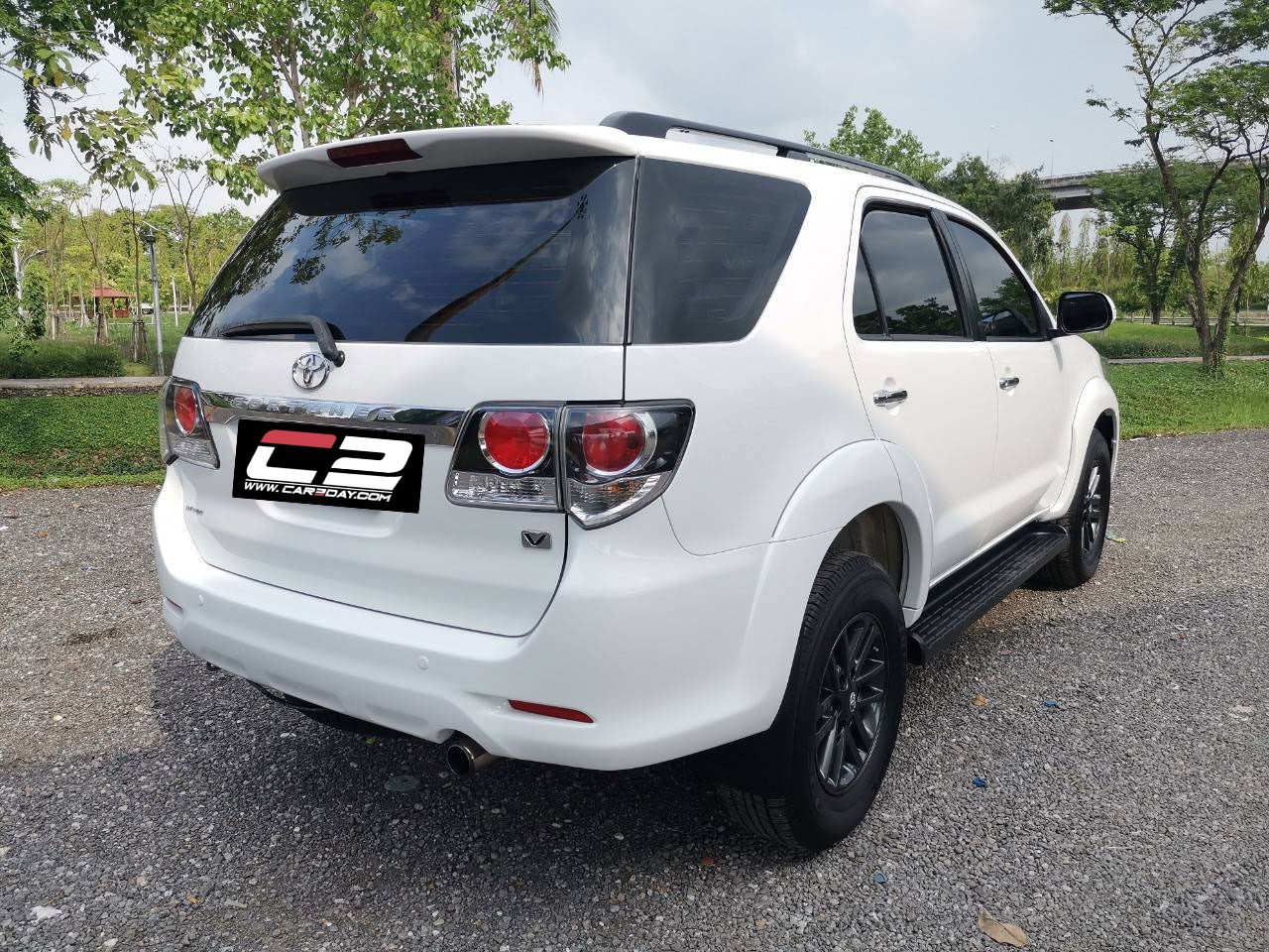 2014 TOYOTA FORTUNER 2.5 V AT 2WD