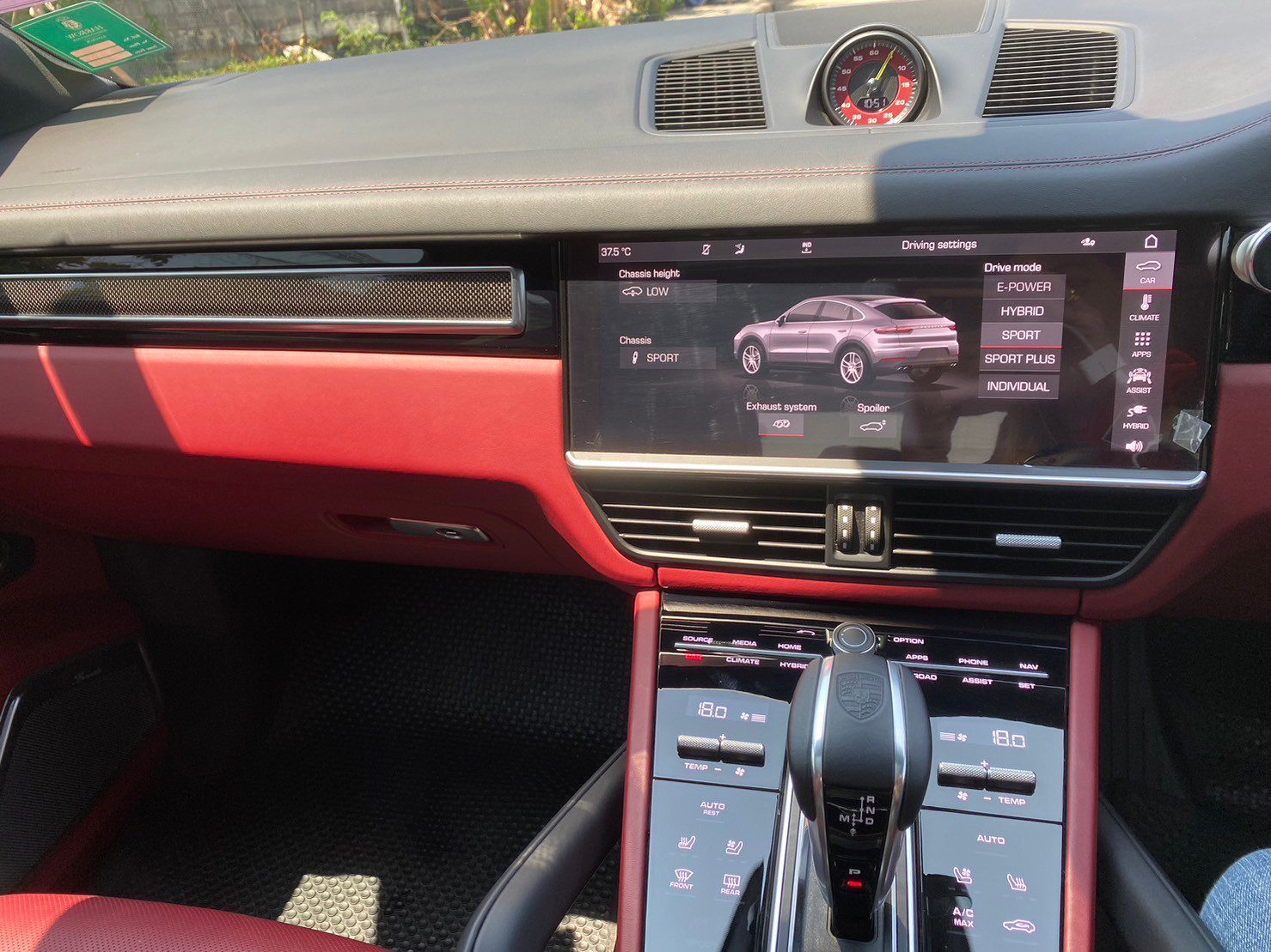 2021 Porsche Cayenne e-hybrid Coupe