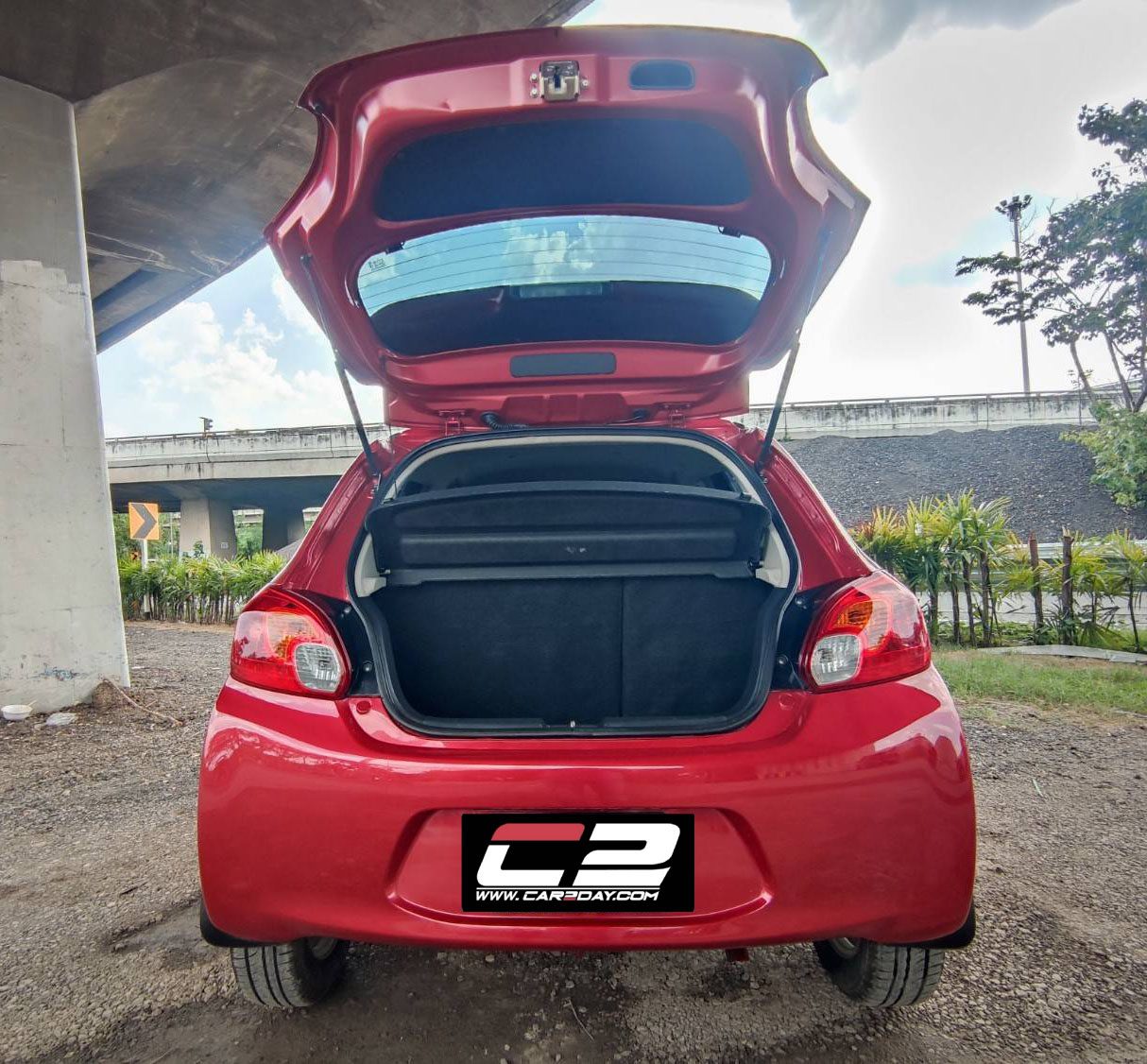 2013 Mitsubishi mirage 1.2 GLS